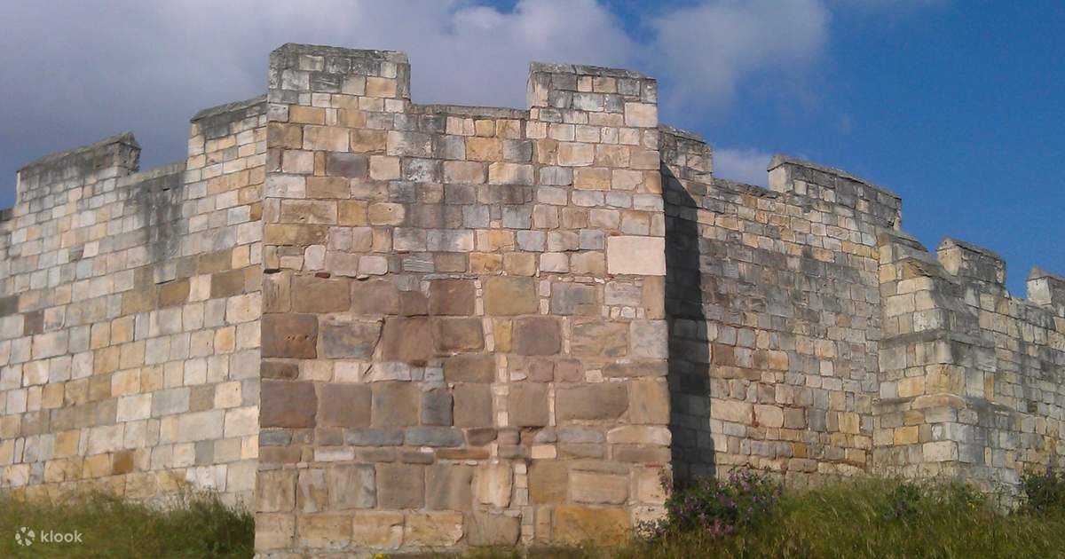 Tour Riêng Đi Bộ Tham Quan Bức Tường Xứ York